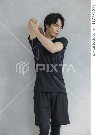 Man wearing sportswear Man wearing sportswear 117775575