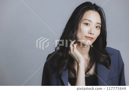 Business woman 117775849
