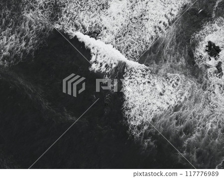 索索吉海岸白色波浪的鳥瞰圖 117776989