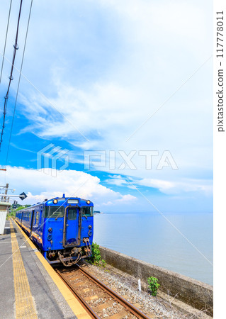 Konagai Station in Summer Kiha 47 Isahaya City, Nagasaki Prefecture 117778011