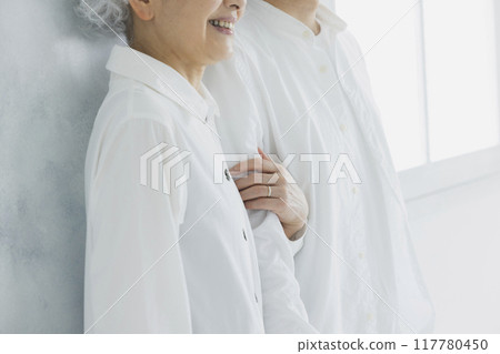 一對白髮 117780450