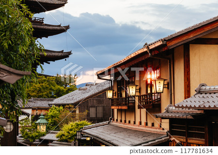 Yasaka Pagoda in Higashiyama Kyoto Japan Yasaka Pagoda in Higashiyama Kyoto Japan 117781634