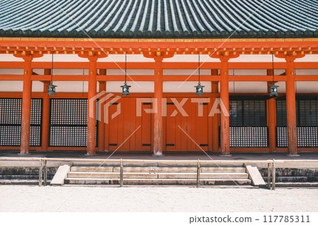 [Kyoto] The grounds of Heian Shrine, which retains the vestiges of Japan's good old history 117785311