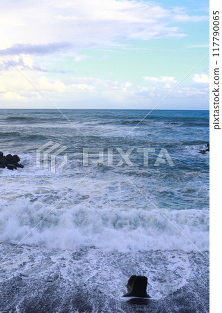 Typhoon wave Typhoon wave 117790065