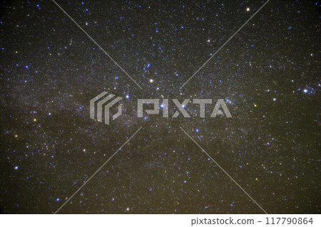 冬季星空:北方天空的仙后座和北方的銀河系 冬季星空:北方天空的仙后座和北方的銀河系 117790864