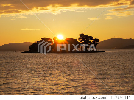 在Shinji湖的日落 在Shinji湖的日落 117791115