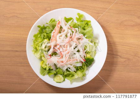 蟹肉魚沙拉 117791877