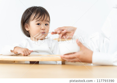 Childcare Meals Parents and children 117793390