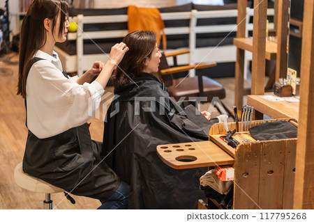 髮廊 女生 女孩 117795268