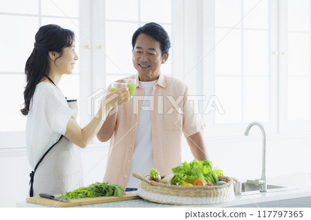 中年男子穿西裝的頭像 117797365