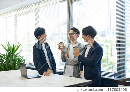 男人聊天 117803408