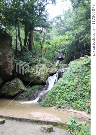 Kanebiki Falls, Miyazu City, Kyoto Prefecture 117805078
