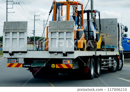 Heavy machinery transport vehicle 117806210