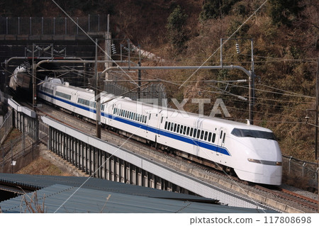 東海道新幹線上300系新幹線排成長隊形行駛_2010年2月8日攝 東海道新幹線上300系新幹線排成長隊形行駛_2010年2月8日攝 117808698