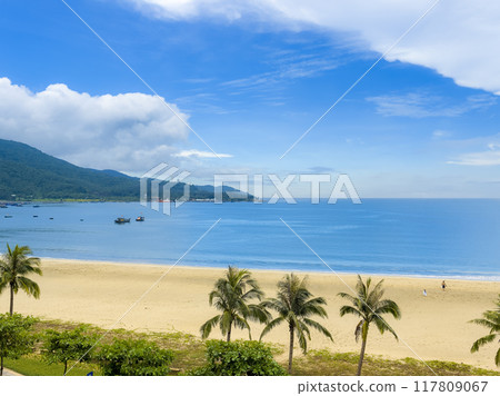 View of My Khe Beach and Son Tra Mountain, Da Nang, Vietnam / Da Nang, VIetnam 117809067