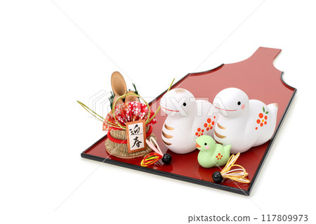 Year of the Snake New Year's material: Snake parent and child and shuttlecock decoration Year of the Snake New Year's material: Snake parent and child and shuttlecock decoration 117809973