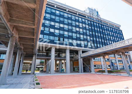 Okayama Prefecture: The main entrance of the Okayama Prefectural Government Building 117810706