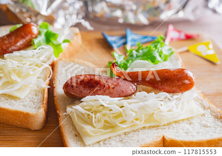 Making hot dogs from bread 117815553