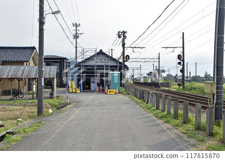 Hayatsuki-Kazumi Station (Namekawa City, Toyama Prefecture) 117815870