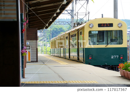 上木站/山義鐵道北西線停放的車輛(三重縣伊鍋市) 上木站/山義鐵道北西線停放的車輛(三重縣伊鍋市) 117817367