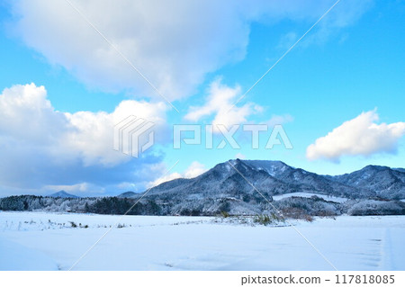 冬天的角田山（新潟縣） 117818085