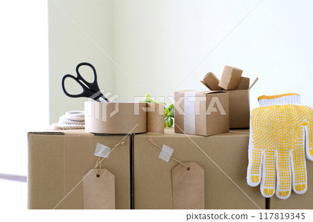 Image of tools for preparing for moving 117819345