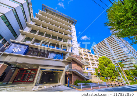 Yokohama cityscape in Japan in August. SOTETSU overlooking the Yokohama City Fire Department in front of Hoshikawa Station = August 24, 2024 117822850