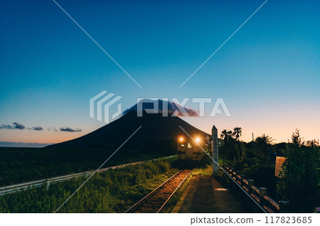 JR日本最南端的車站西大山站 JR日本最南端的車站西大山站 117823685