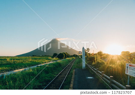 JR日本最南端的車站西大山站 JR日本最南端的車站西大山站 117823707