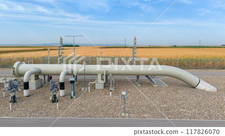 Receiving chamber of the cleaning device, scraper, for the main gas pipeline 117826070