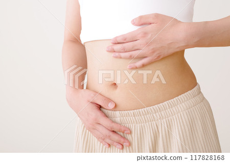 女性腹部苗條健康 117828168