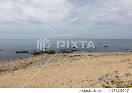 View of Awashima Island from Iwagasaki Beach, Murakami City, Niigata Prefecture 117828467