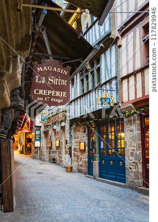 France Mont Saint Michel approach 117829946