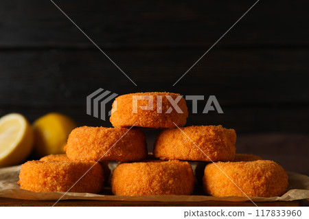 Fried mozzarella, tasty and delicious food, fried food Fried mozzarella, tasty and delicious food, fried food 117833960