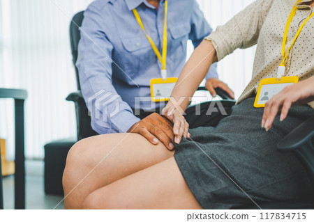 boss or supervisor is molesting a female worker's leg. Causing young employees to resist because they are uncomfortable and afraid of being sexually harassed There is sexual harassment in the boss or supervisor is molesting a female worker's leg. Causing young employees to resist because they are uncomfortable and afraid of being sexually harassed There is sexual harassment in the 117834715