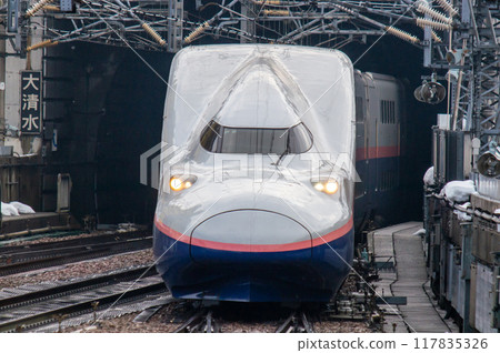 大清水隧道和上越新幹線E4系列Max 117835326