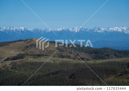 View of the Northern Alps from Utsukushigahara Plateau View of the Northern Alps from Utsukushigahara Plateau 117835444