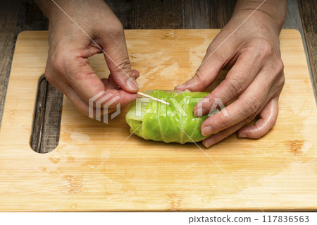 Lowry Cabbage: Meat filling wrapped in cabbage Lowry Cabbage: Meat filling wrapped in cabbage 117836563