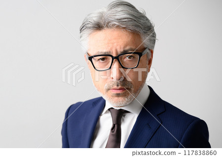 A man in a suit 117838860