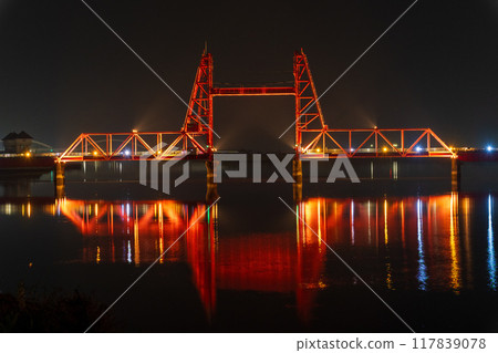 Illuminated lift bridge scenery: Chikugo River Lift Bridge, Morotomi, Saga City "The border between Saga and Fukuoka prefectures" 117839078