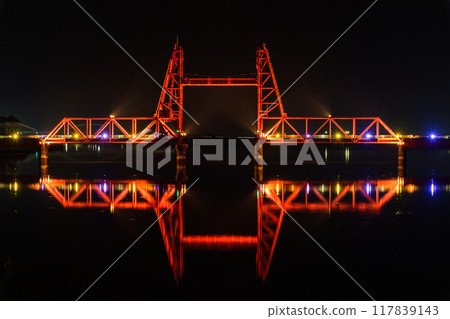 點亮橋樑燈光景觀 築後川吊橋（築後川吊橋）佐賀市本富“佐賀縣與福岡縣的縣界” 117839143