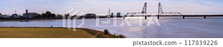 沐浴朝陽的吊橋 築後川吊橋（築後川吊橋）佐賀市本富“佐賀縣與福岡縣的縣界” 117839226