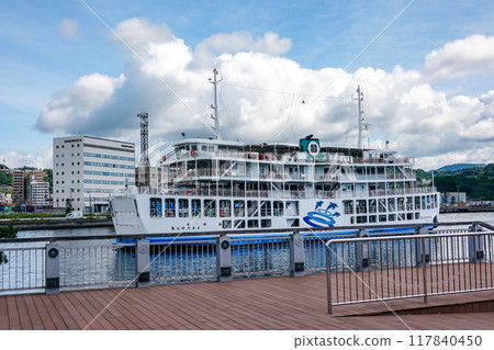 Kagoshima Port Sakurajima Ferry Terminal (Kagoshima City, Kagoshima Prefecture) 117840450