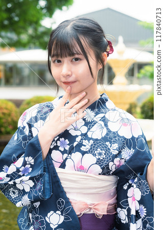 倉敷常春藤浴衣的美麗女孩 倉敷常春藤浴衣的美麗女孩 117840713