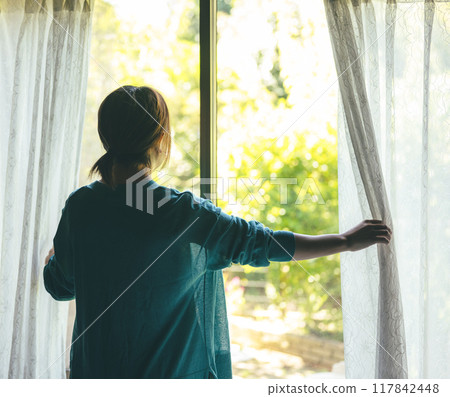 Quiet Living 117842448