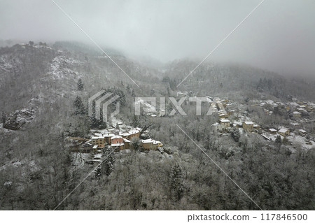 Traditional mountain remote cabins and houses in winter highlands Traditional mountain remote cabins and houses in winter highlands 117846500