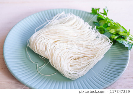Rice noodles (dried noodles) Rice noodles (dried noodles) 117847229