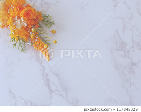 橙色的花束 117848329