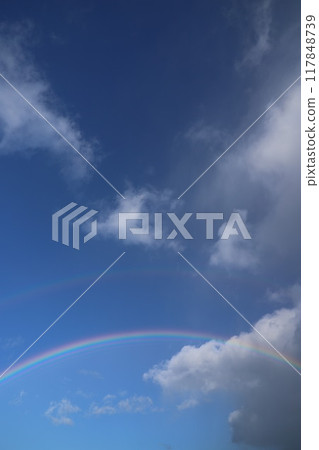 雨後藍天中的彩虹和雲朵#rainbow #rainbow 117848739