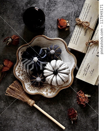 Stylish Halloween pumpkin 117849171